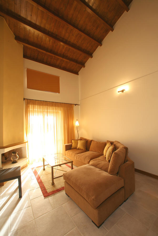 Arhontiko Parnona Hotel Karyes ห้อง รูปภาพ