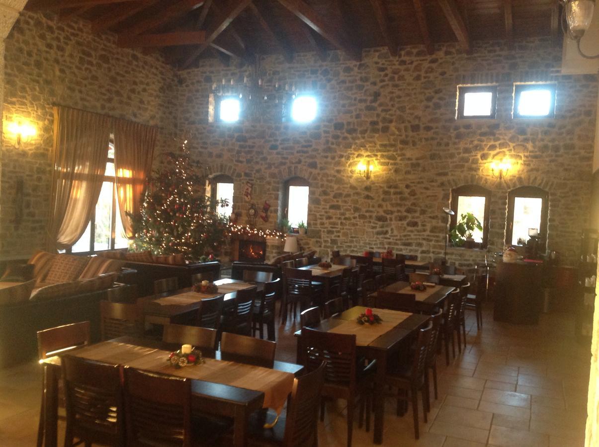 Arhontiko Parnona Hotel Karyes ภายนอก รูปภาพ