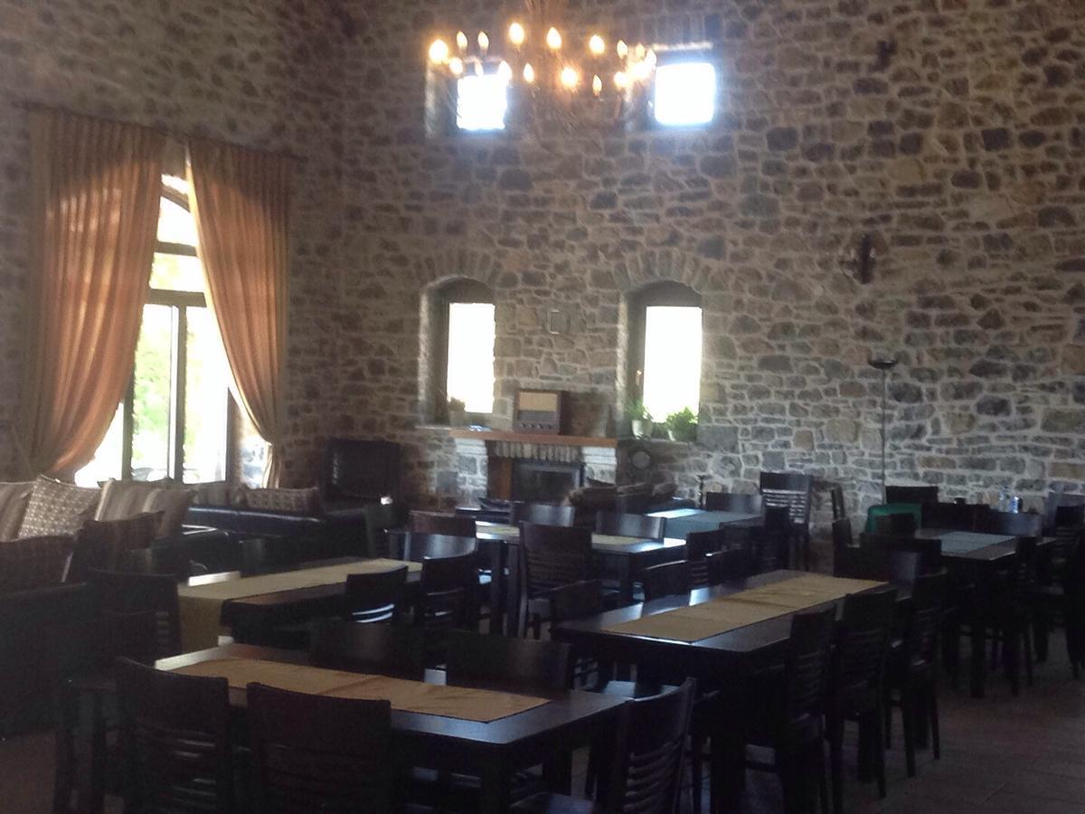 Arhontiko Parnona Hotel Karyes ภายนอก รูปภาพ