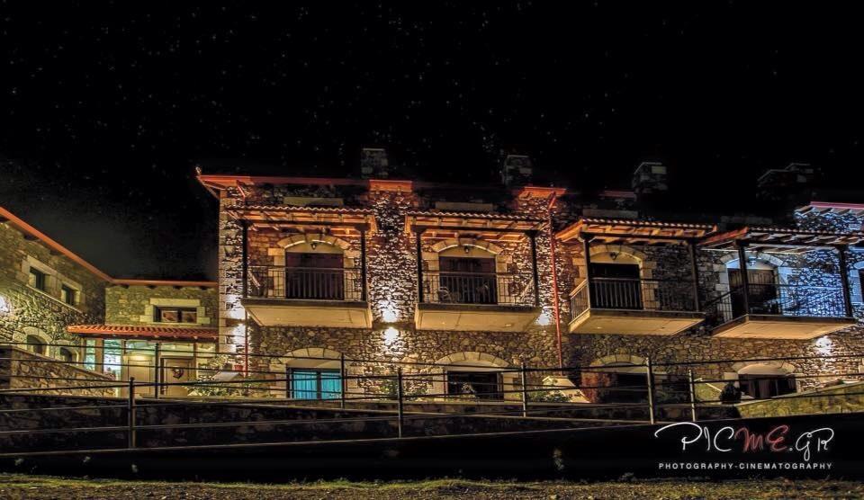 Arhontiko Parnona Hotel Karyes ภายนอก รูปภาพ